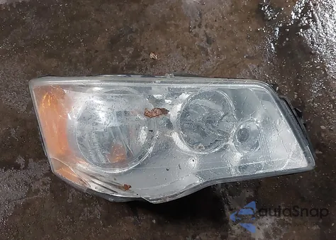 2008 Chrysler Town & Country Touring z USA, uszkodzony, nr VIN 2A8HR54P38R817616